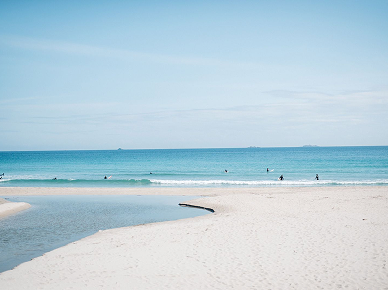 伊豆の海と砂浜